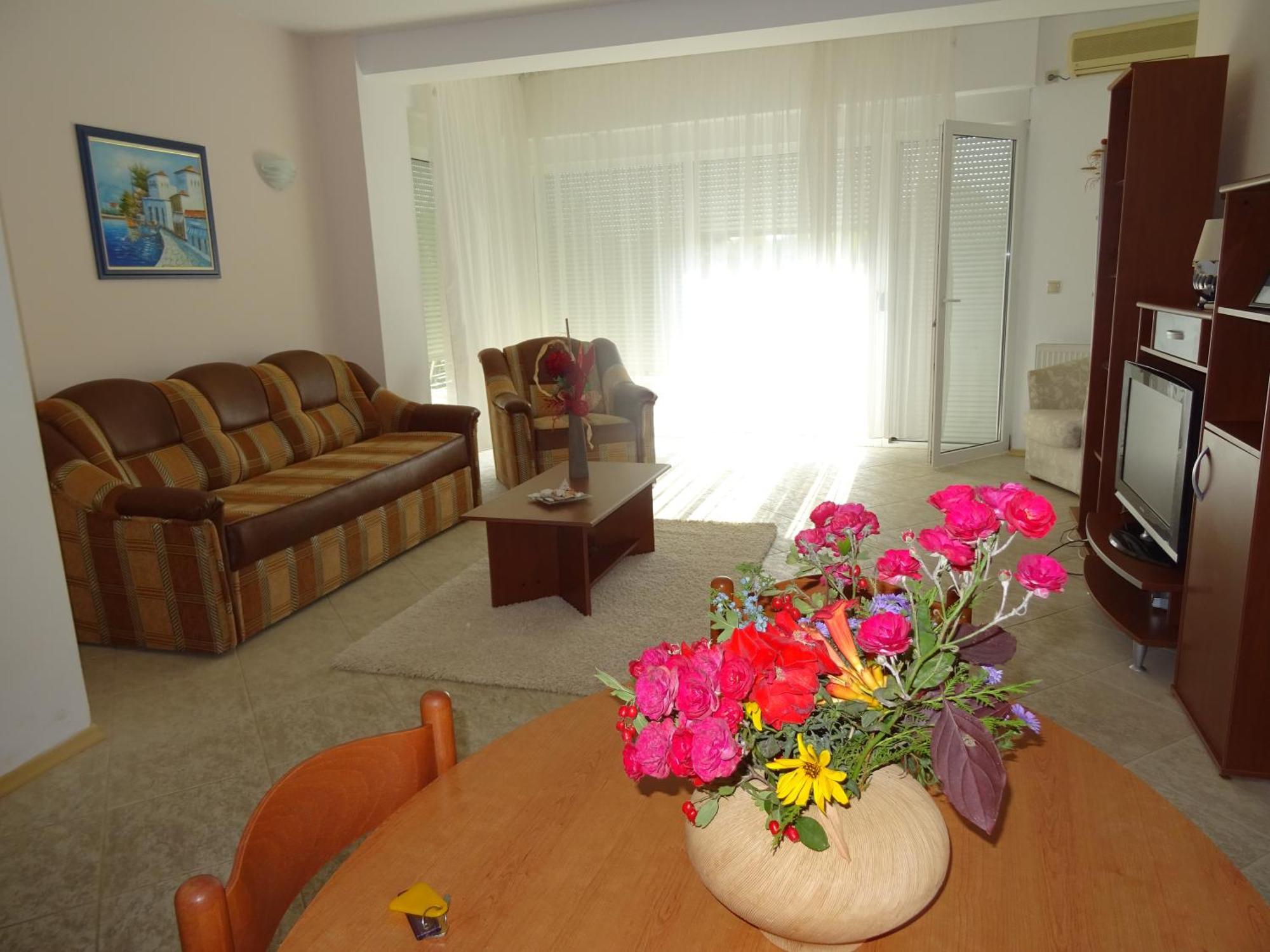 Club Topaz Apartments 넵툰 외부 사진
