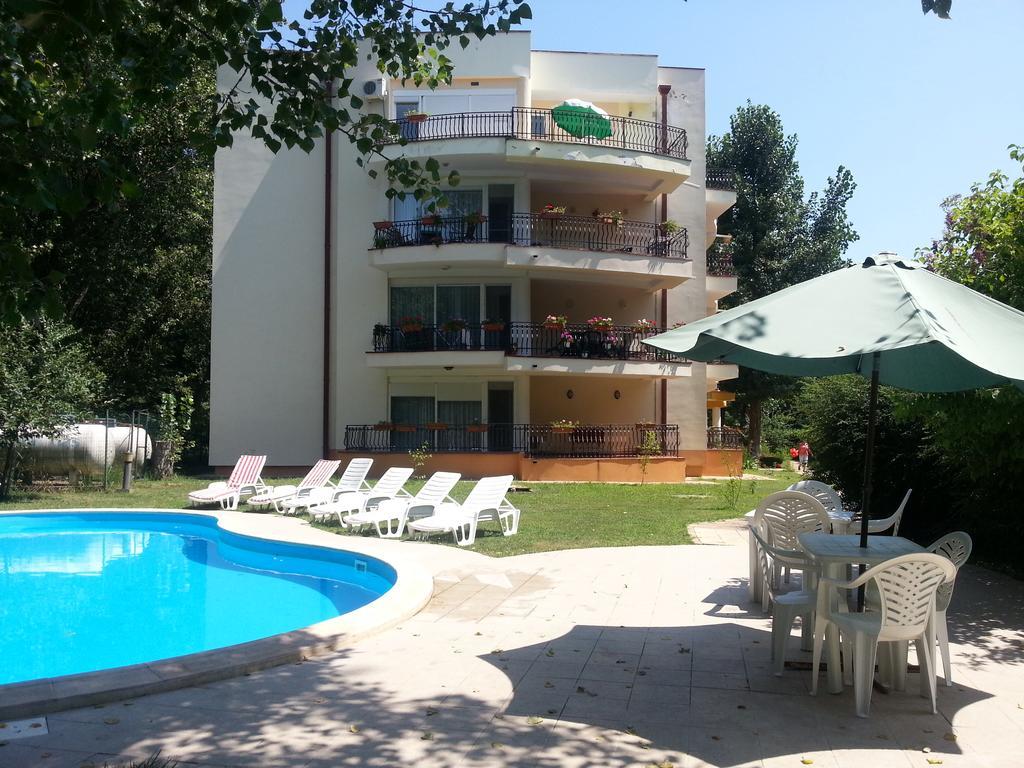 Club Topaz Apartments 넵툰 외부 사진