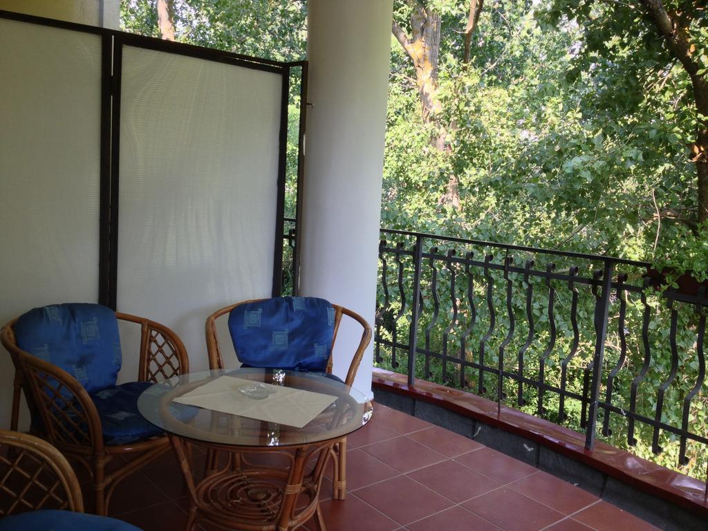 Club Topaz Apartments 넵툰 객실 사진