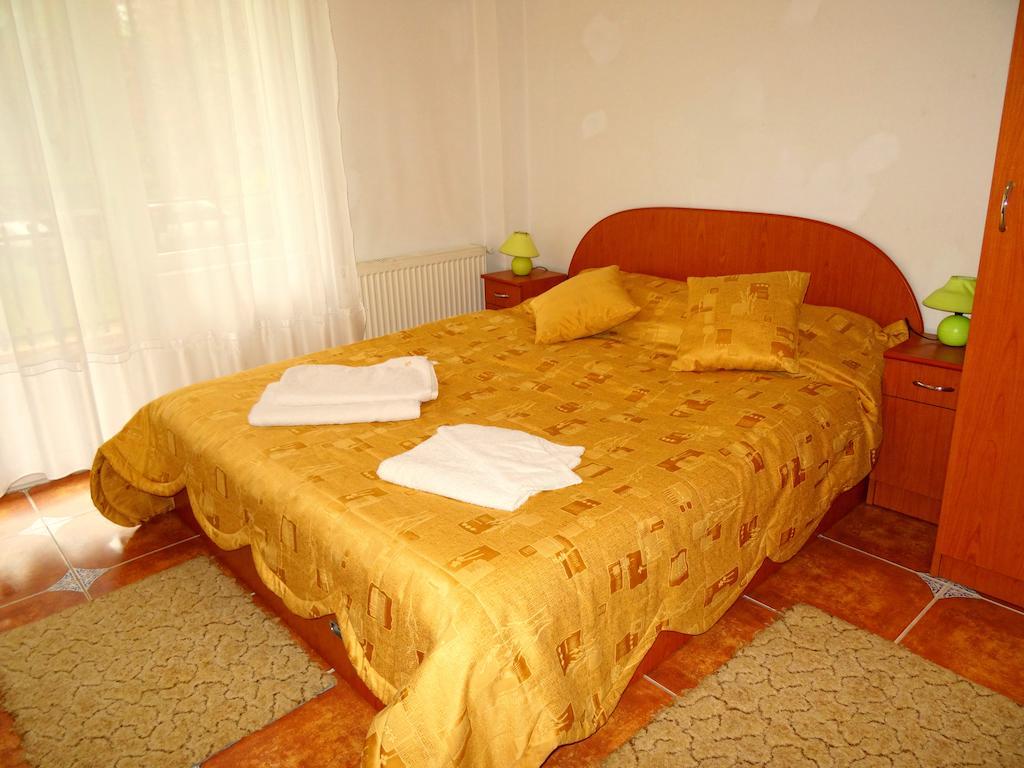 Club Topaz Apartments 넵툰 객실 사진
