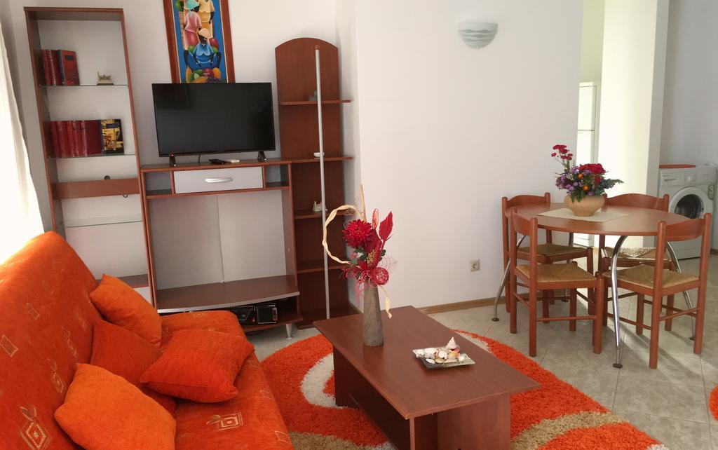 Club Topaz Apartments 넵툰 외부 사진