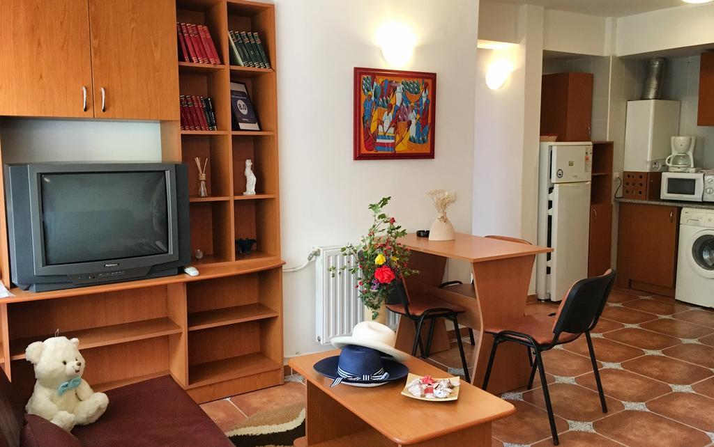 Club Topaz Apartments 넵툰 외부 사진