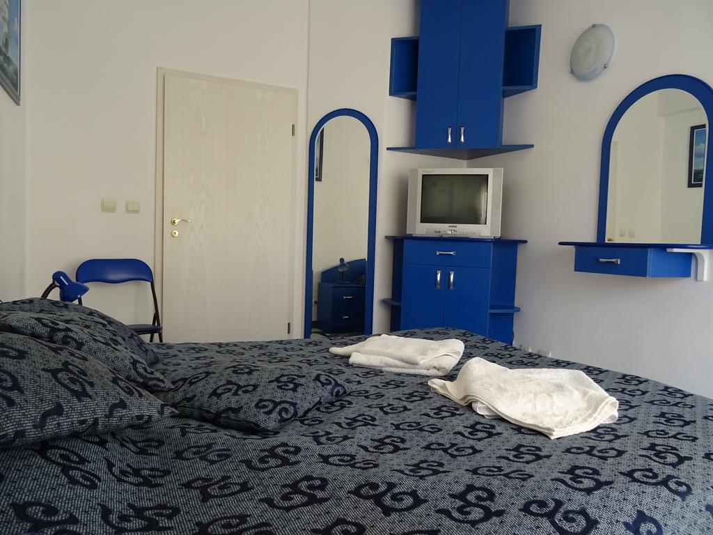 Club Topaz Apartments 넵툰 외부 사진