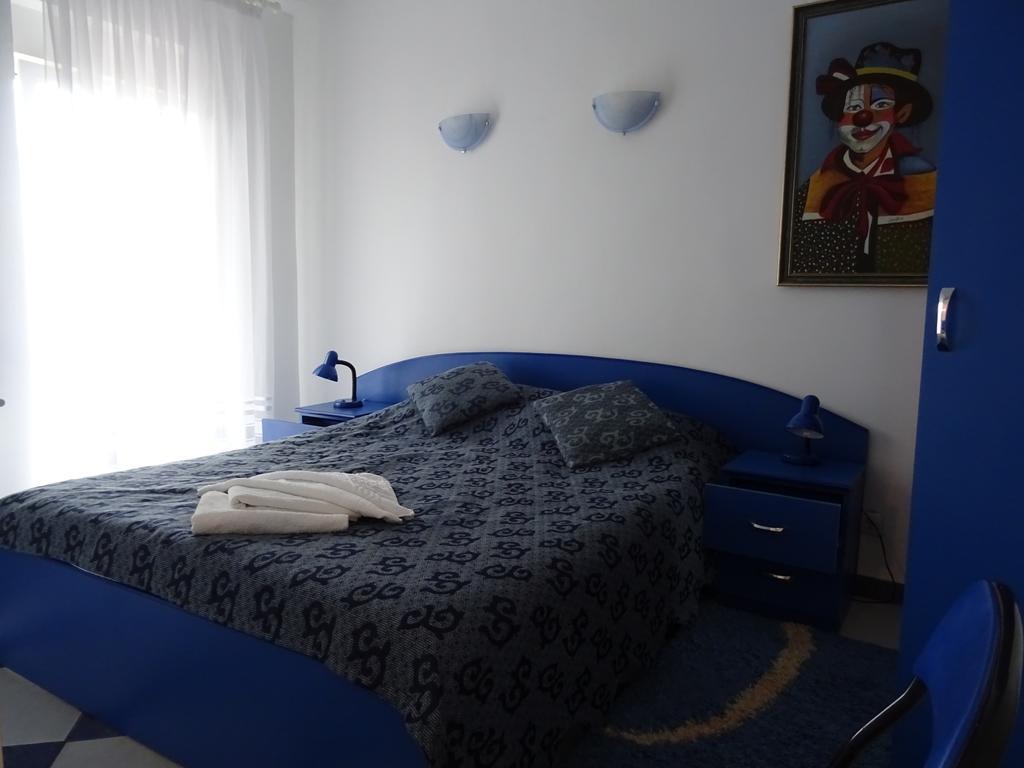 Club Topaz Apartments 넵툰 외부 사진