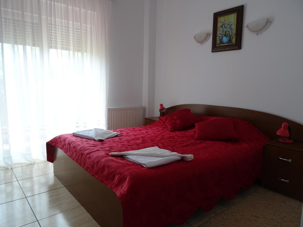 Club Topaz Apartments 넵툰 외부 사진