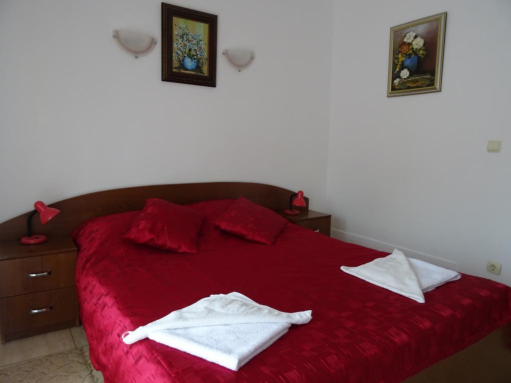 Club Topaz Apartments 넵툰 외부 사진