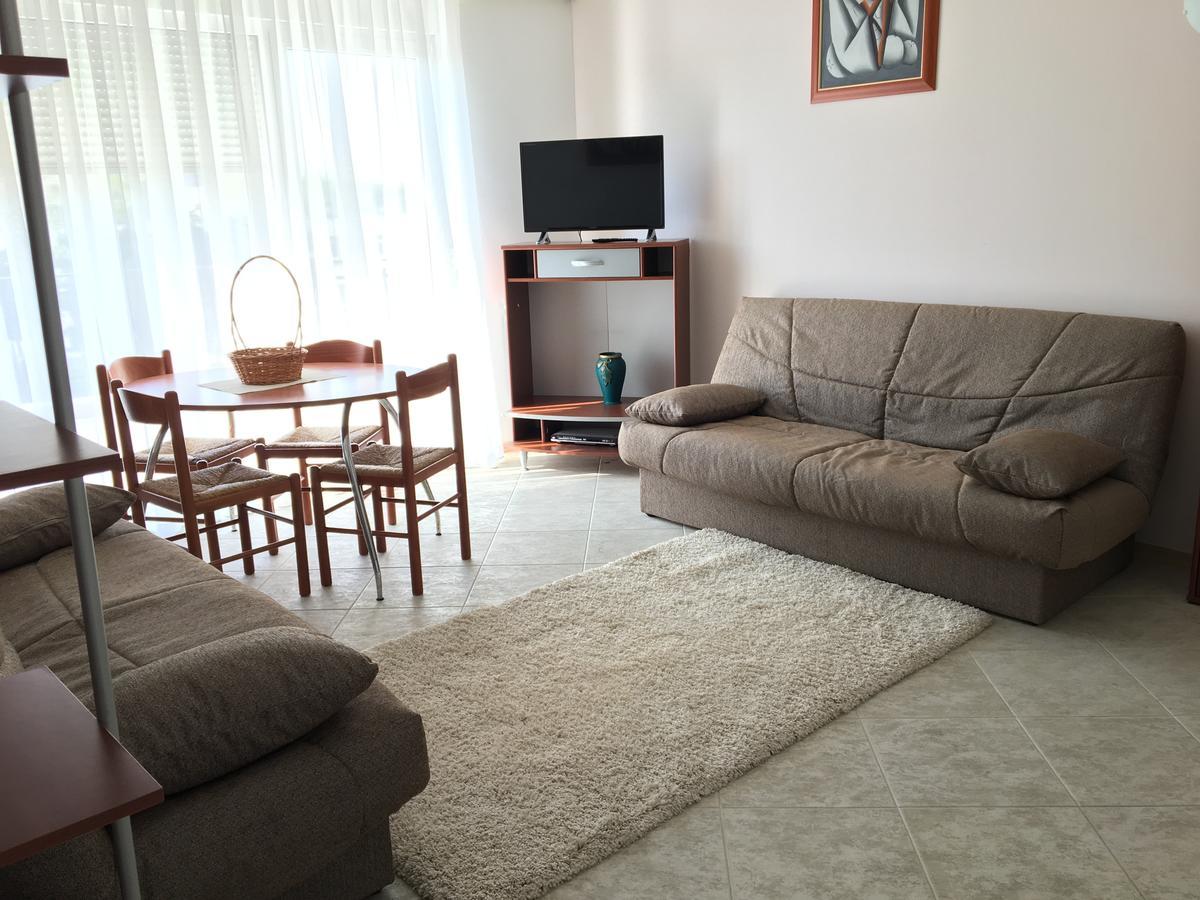 Club Topaz Apartments 넵툰 외부 사진