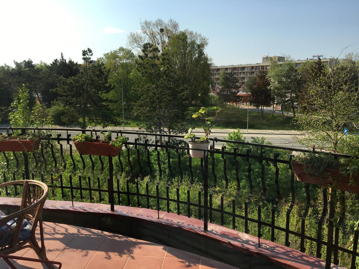 Club Topaz Apartments 넵툰 외부 사진
